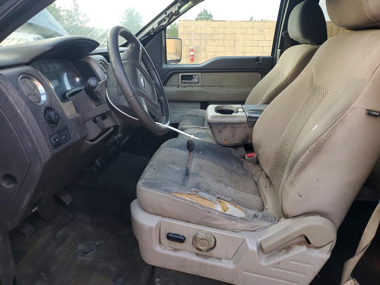 2010 Ford F150 Super Cab - Фото 7