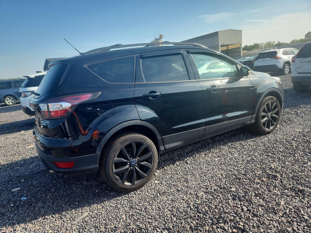 2017 Ford Escape Titanium - Image 3