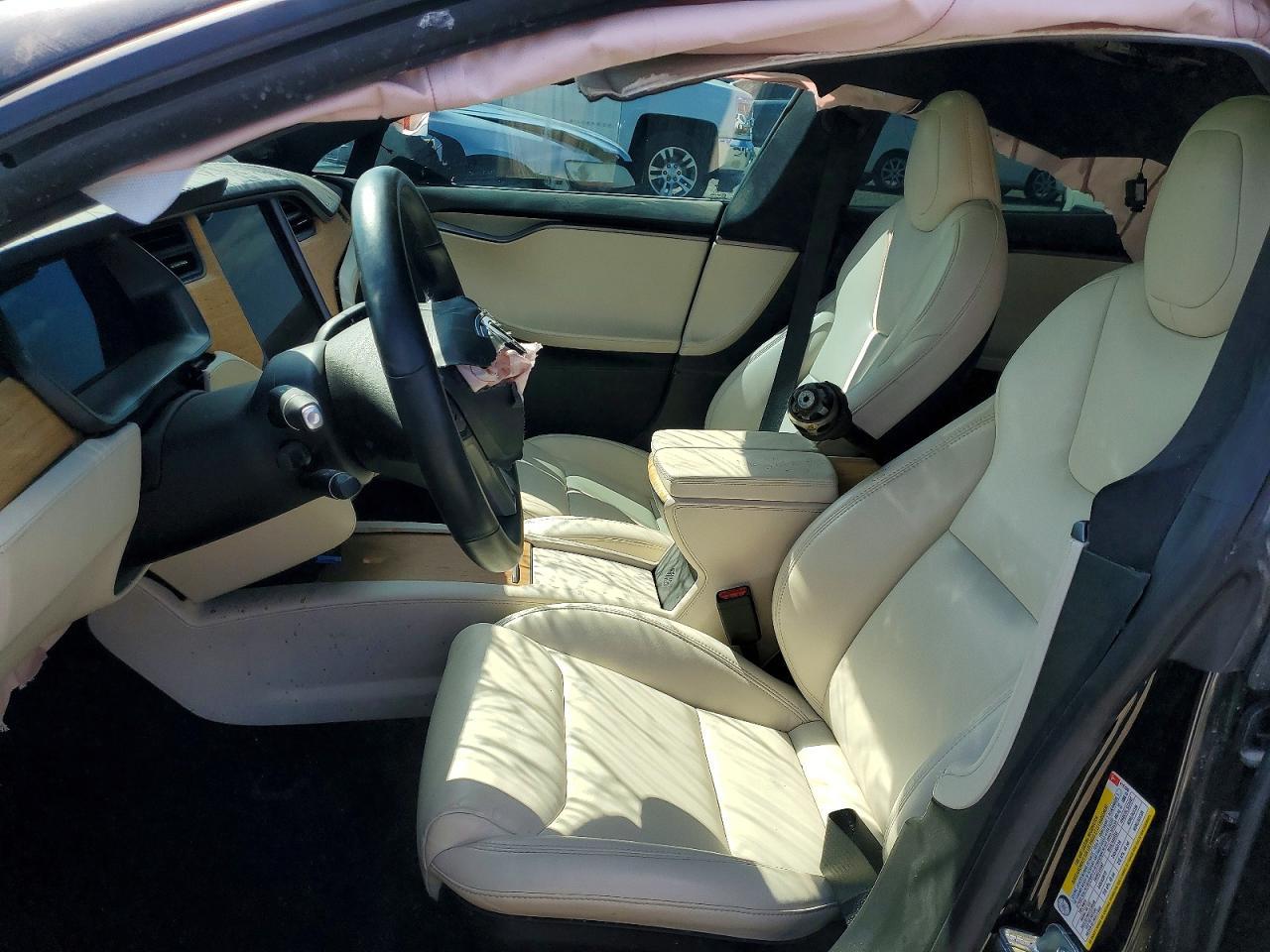 2020 Tesla Model S - Image 7