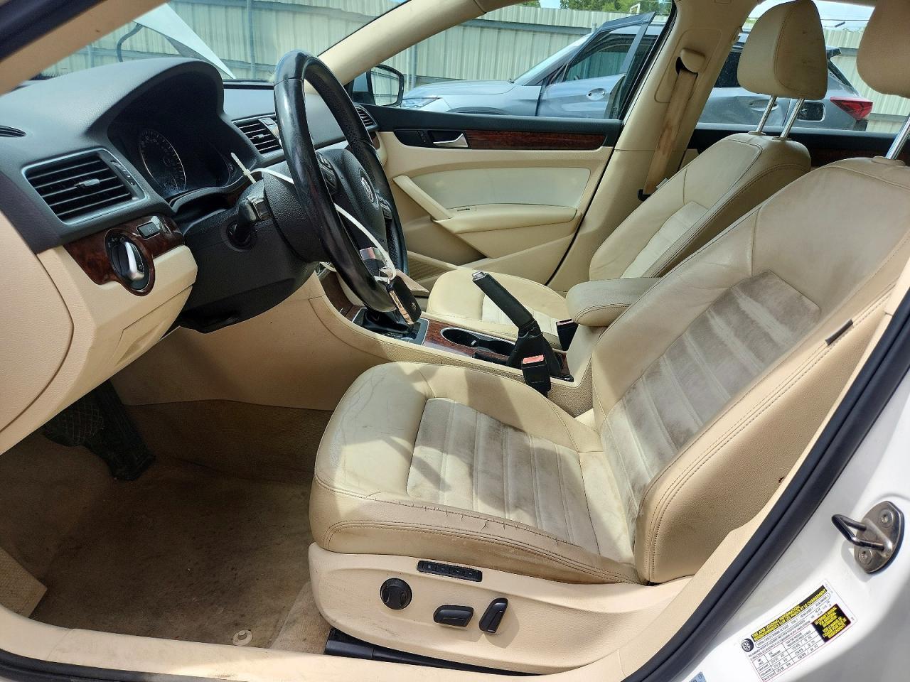 2013 Volkswagen Passat Sel - Image 7