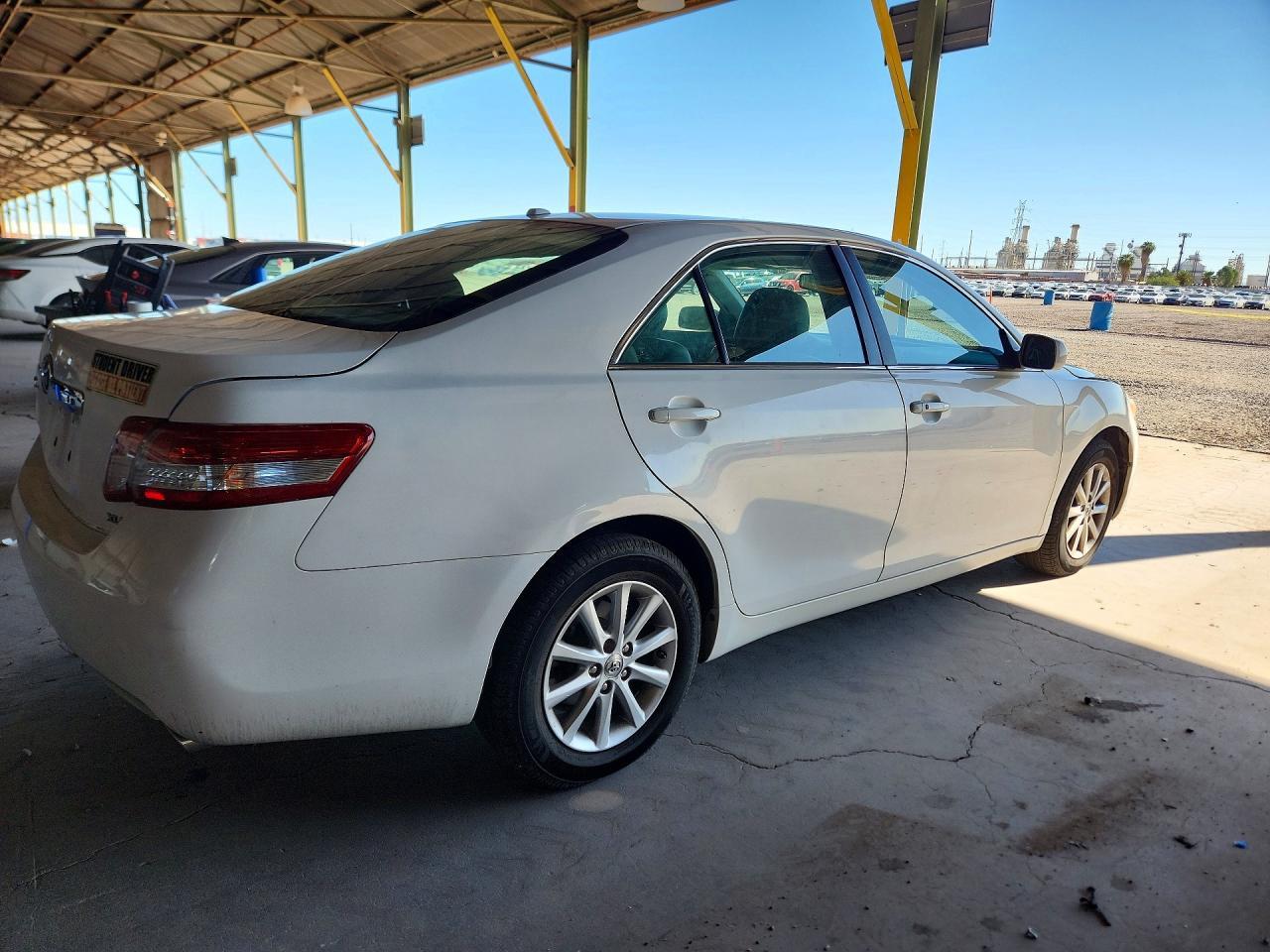 2010 Toyota Camry Xle V6 - Image 3