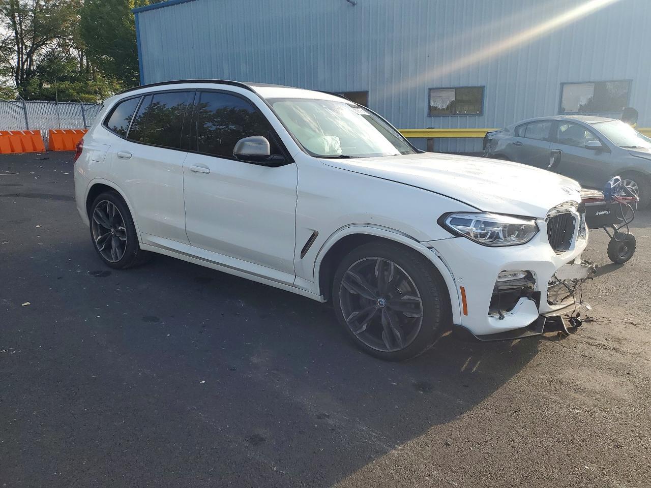 2020 BMW X3 xDrivem40I - Фото 4