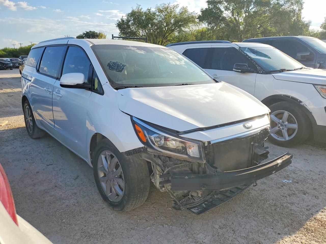 2019 Kia Sedona - Фото 4