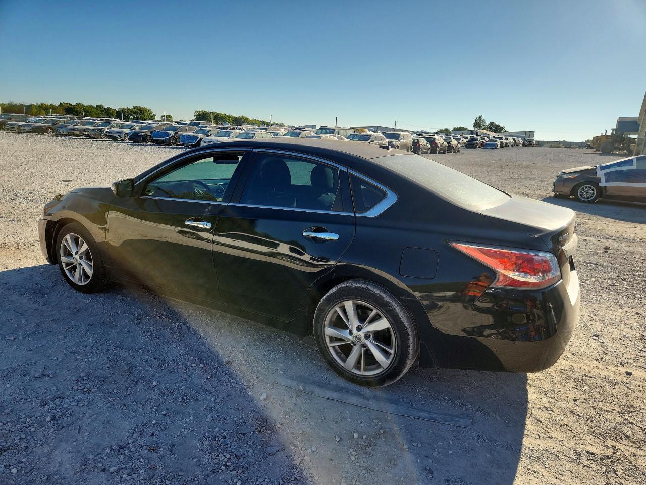 2015 Nissan Altima 2.5 Sv - Image 2
