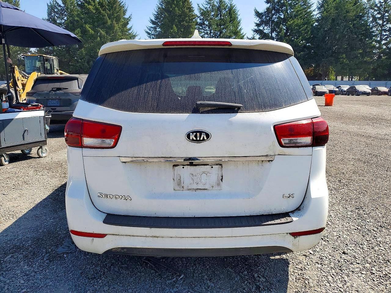 2015 Kia Sedona Lx - Фото 6