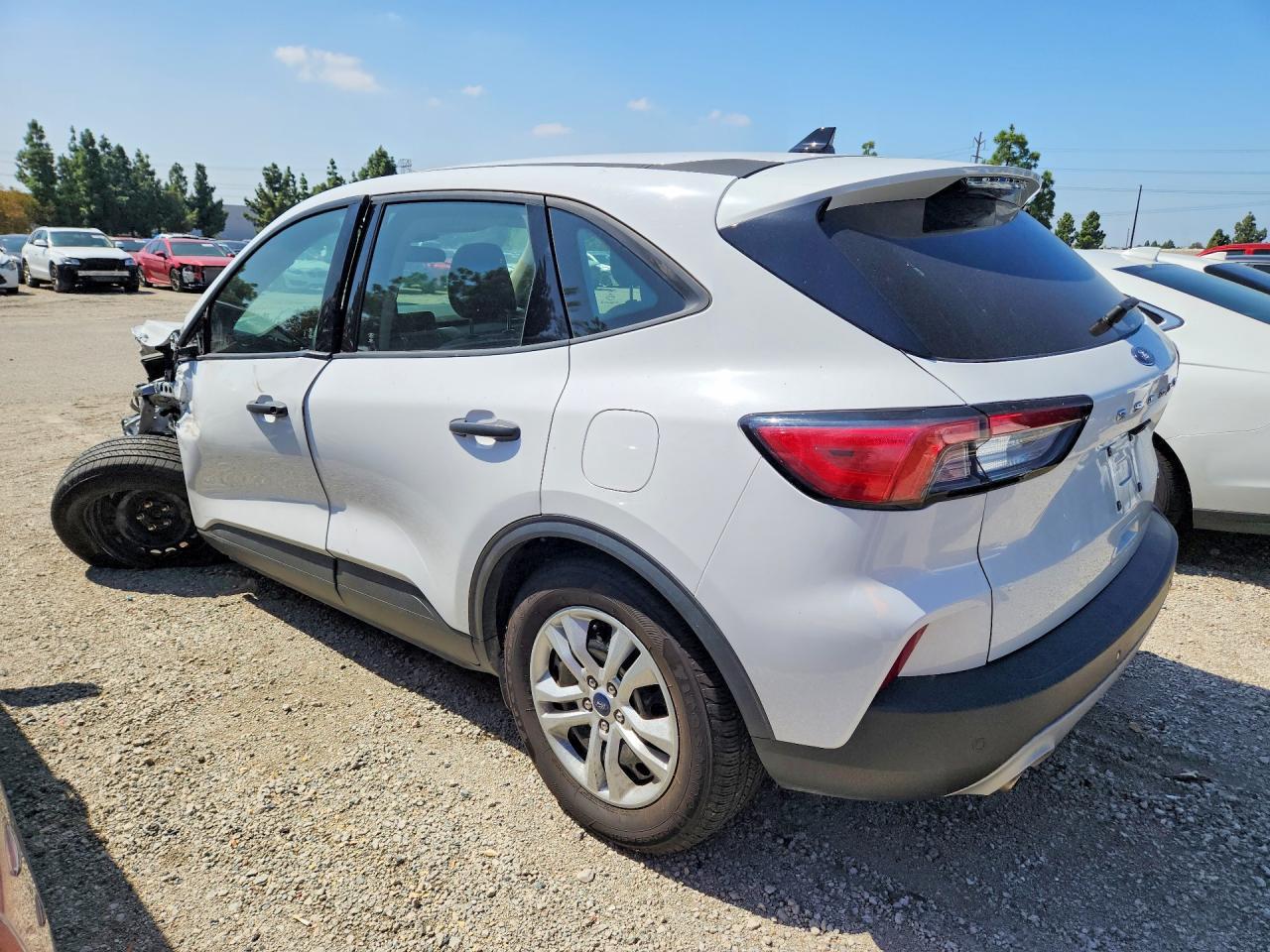 2020 Ford Escape S - Фото 2