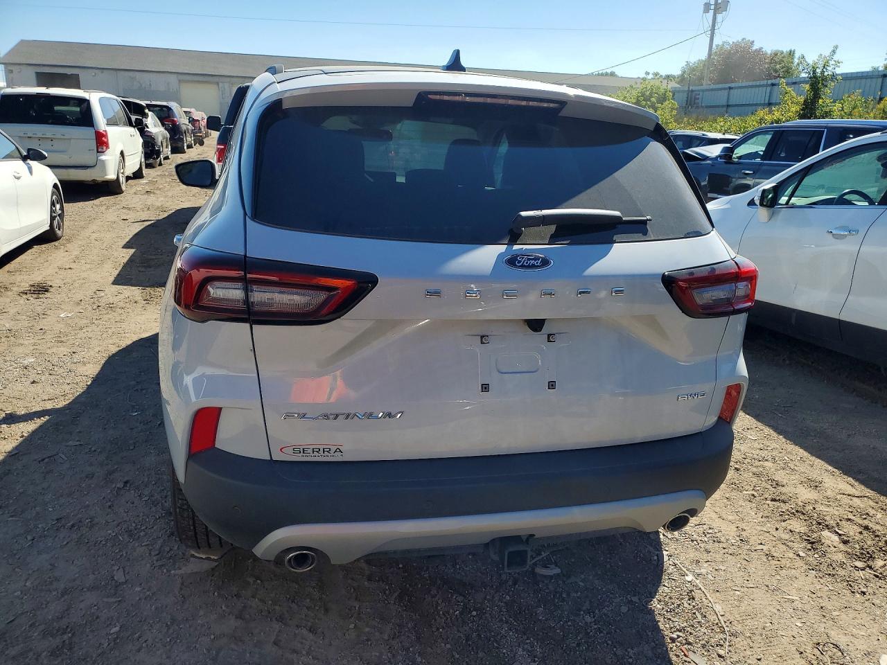 2026 Ford Escape Platinum - Фото 6