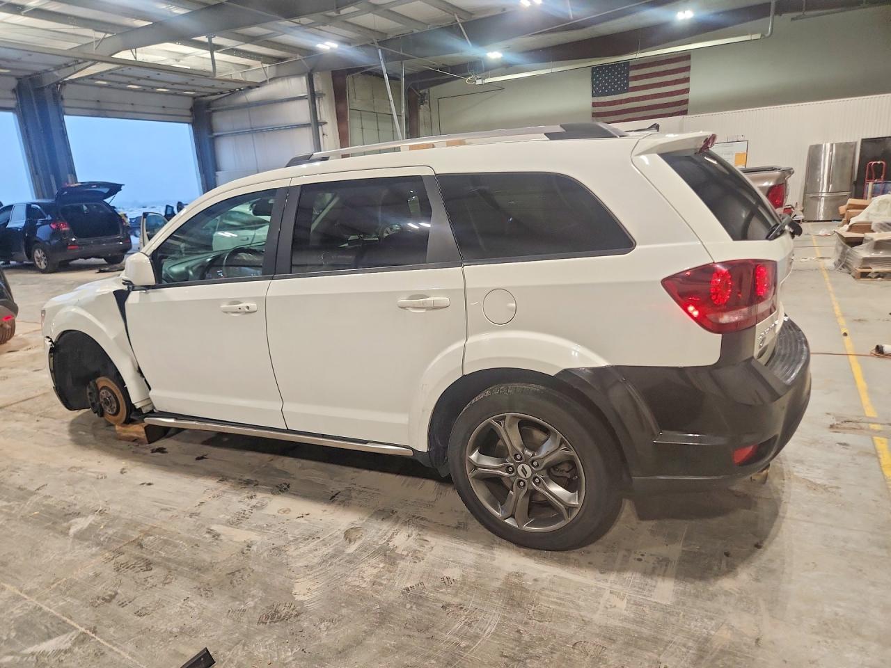 2018 Dodge Journey Crossroad - Image 2