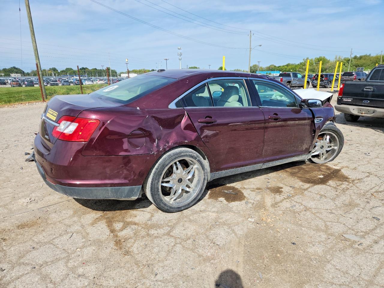 2011 Ford Taurus Sel - Image 3