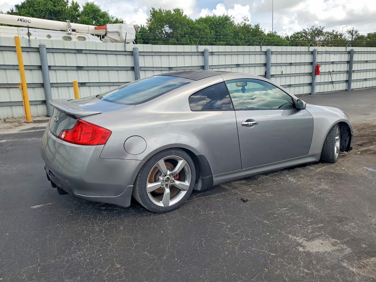 2006 Infiniti G35 - Image 3