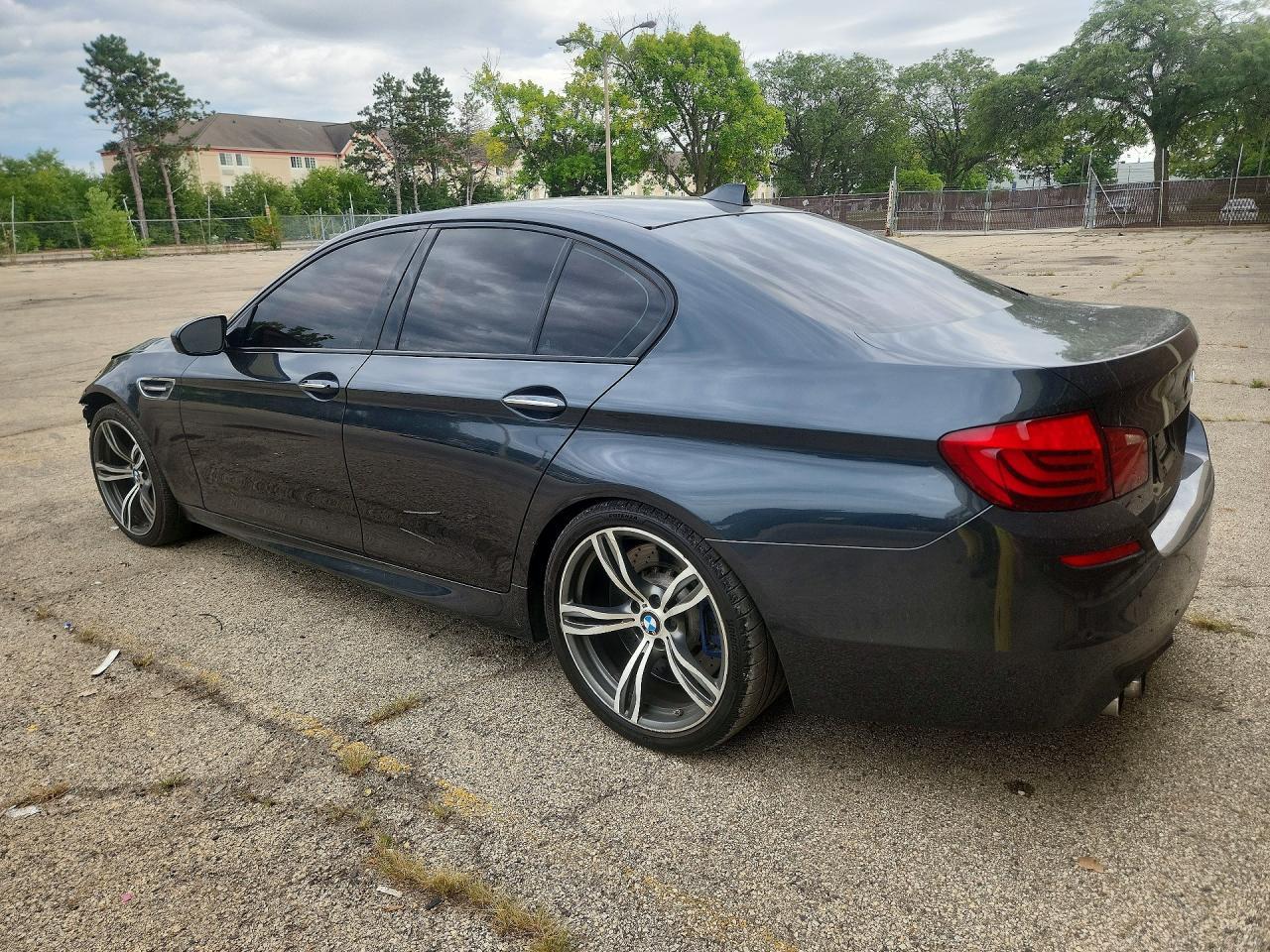 2013 BMW M5 - Фото 2
