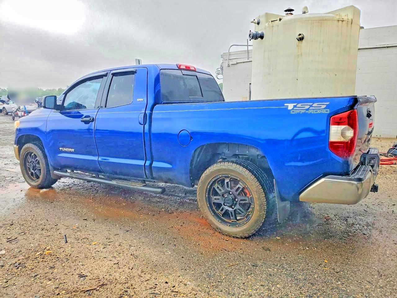 2015 Toyota Tundra Sr5 - Фото 2