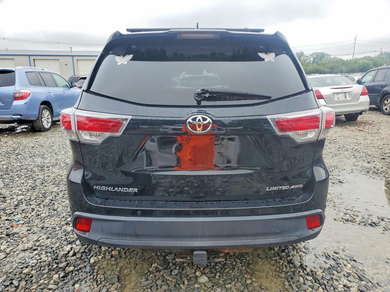2015 Toyota Highlander Limited Platinum - Image 6