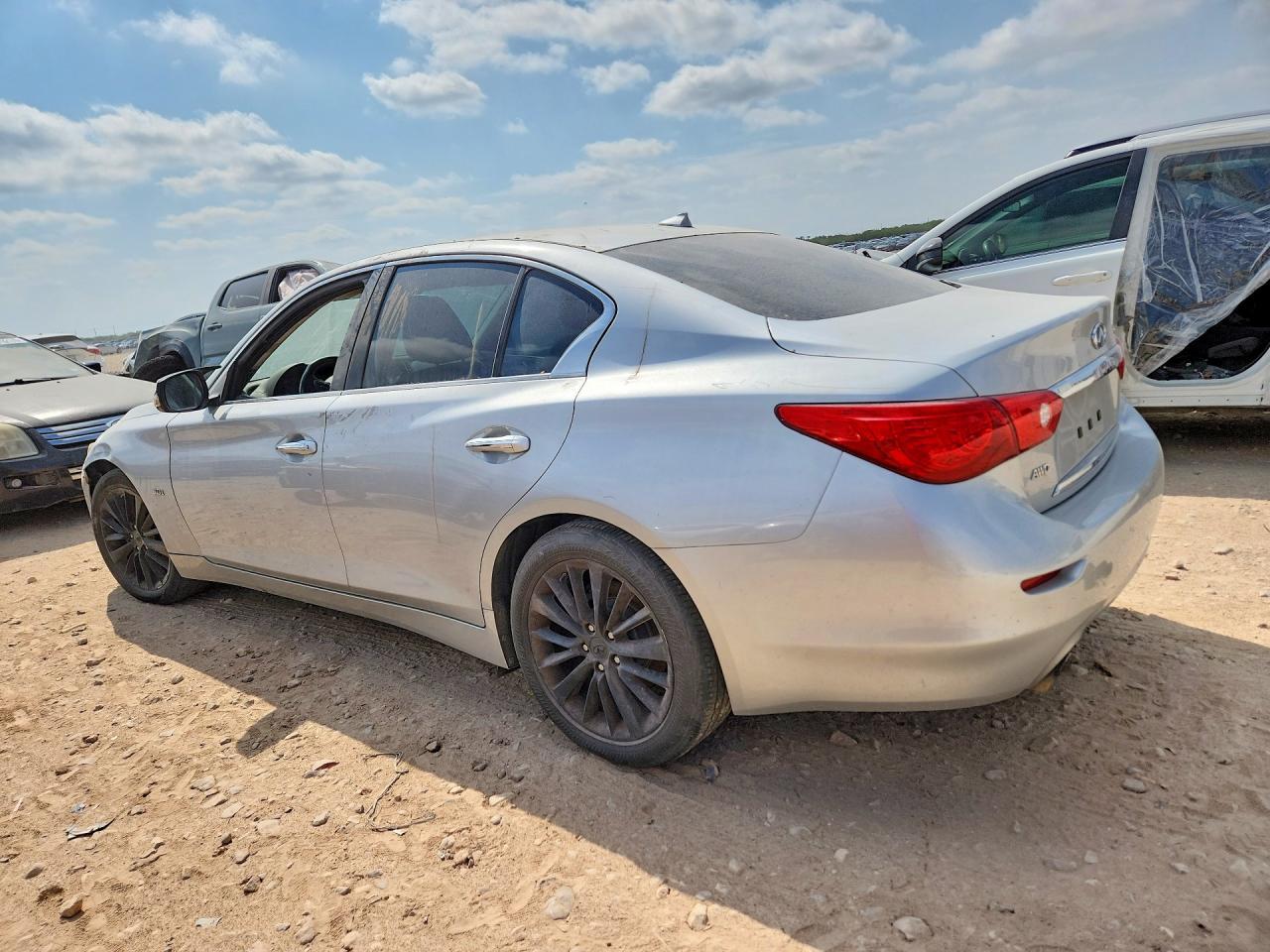 2017 Infiniti Q50 3.0T Signature Edition - Фото 2