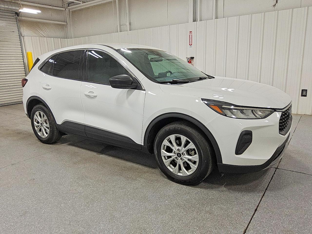 2023 Ford Escape Active - Image 4