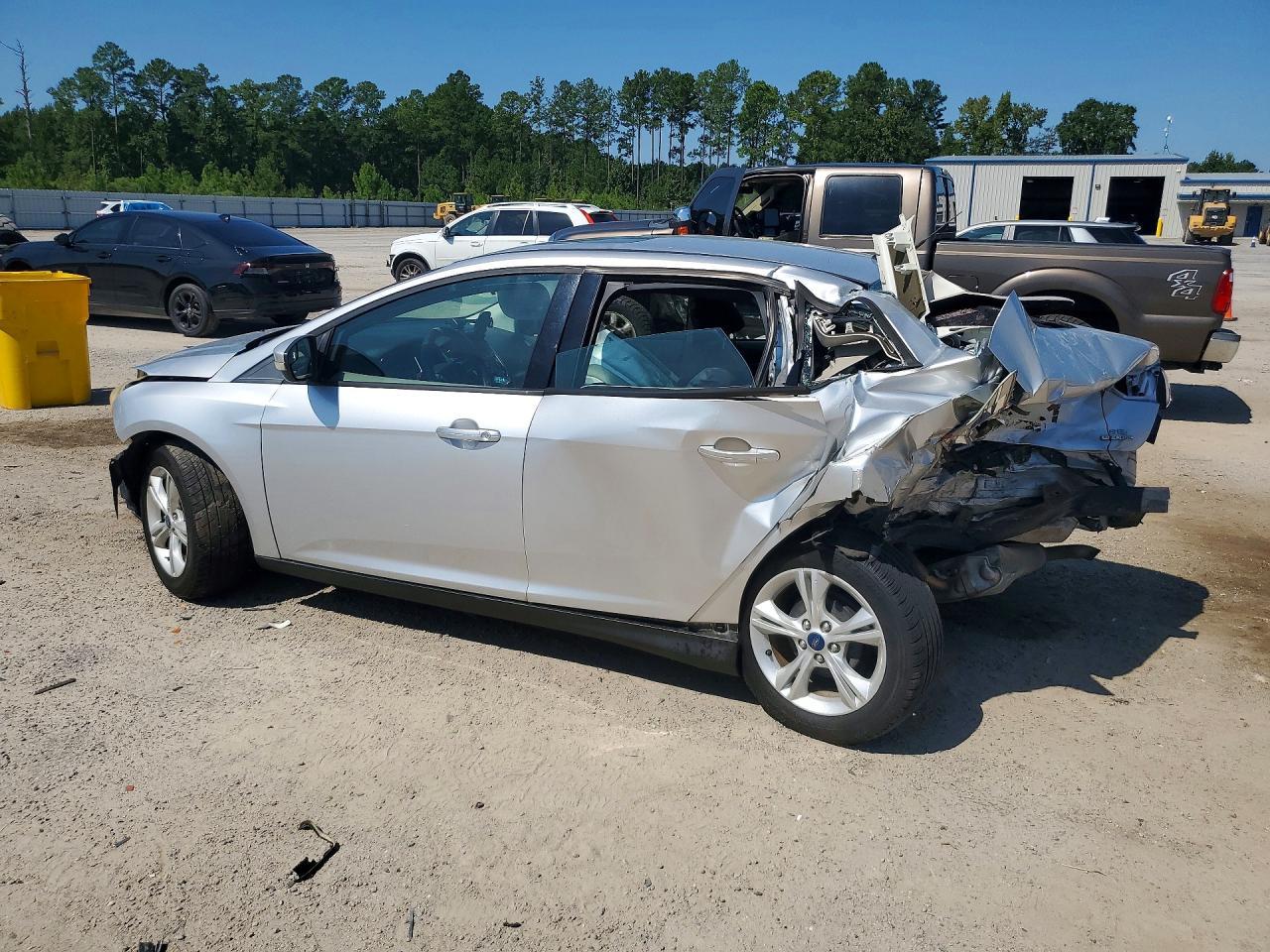 2014 Ford Focus Se - Image 2