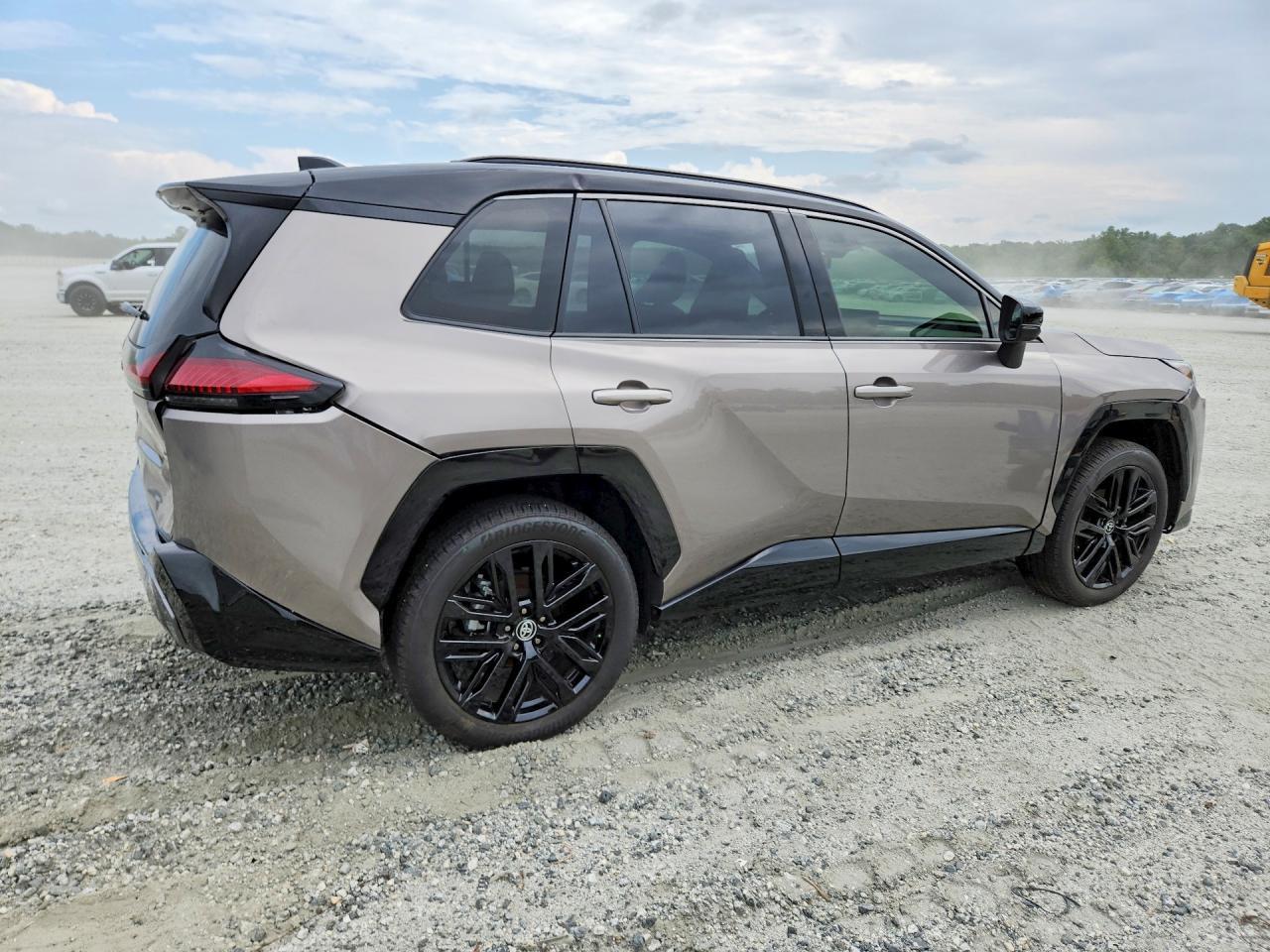 2026 Toyota Rav4 Xse - Image 3