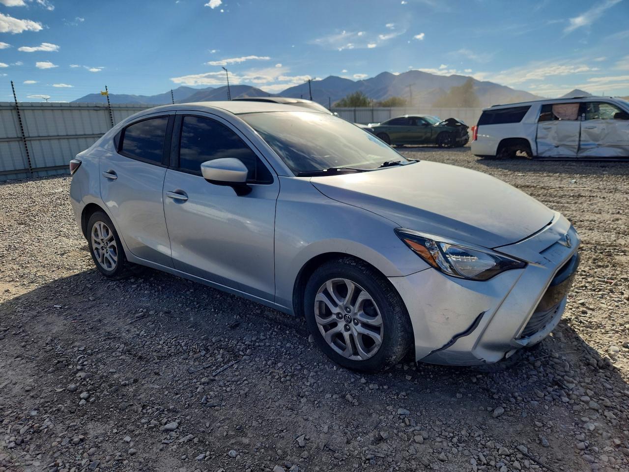 2017 Toyota Yaris Ia Base - Image 4