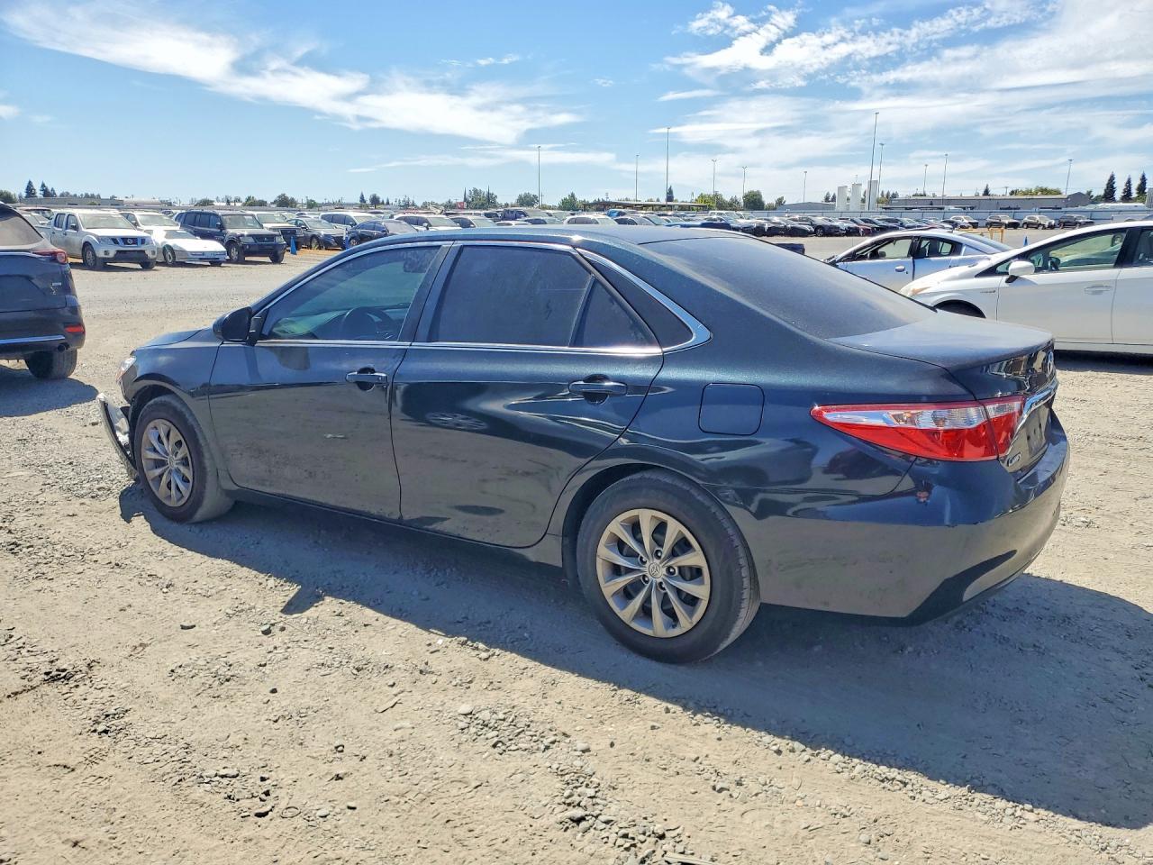 2016 Toyota Camry Le - Image 2