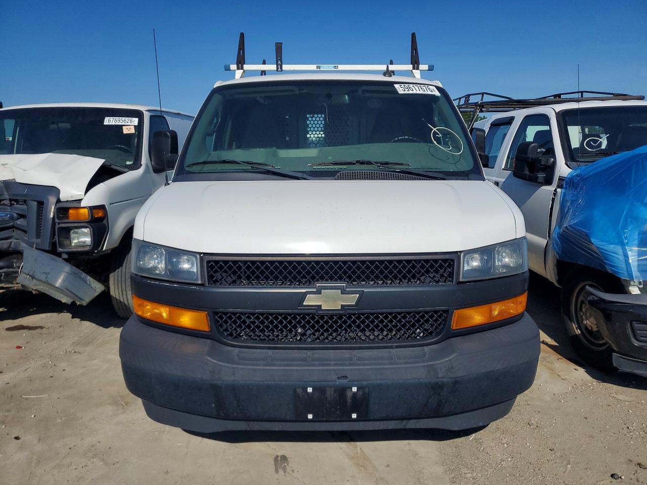 2018 Chevrolet Express G2500 - Фото 5