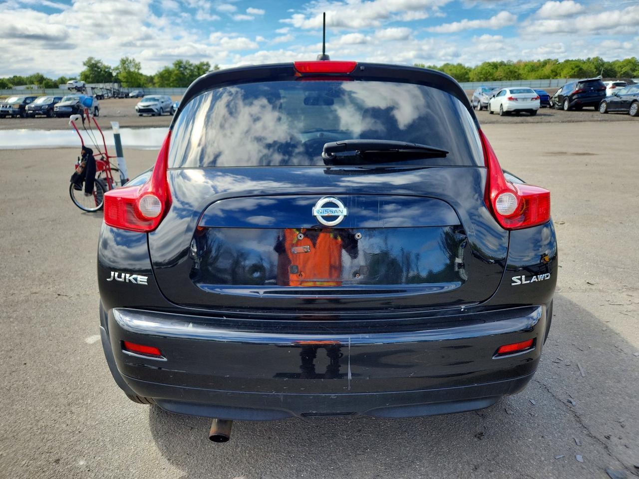 2011 Nissan Juke S - Image 6