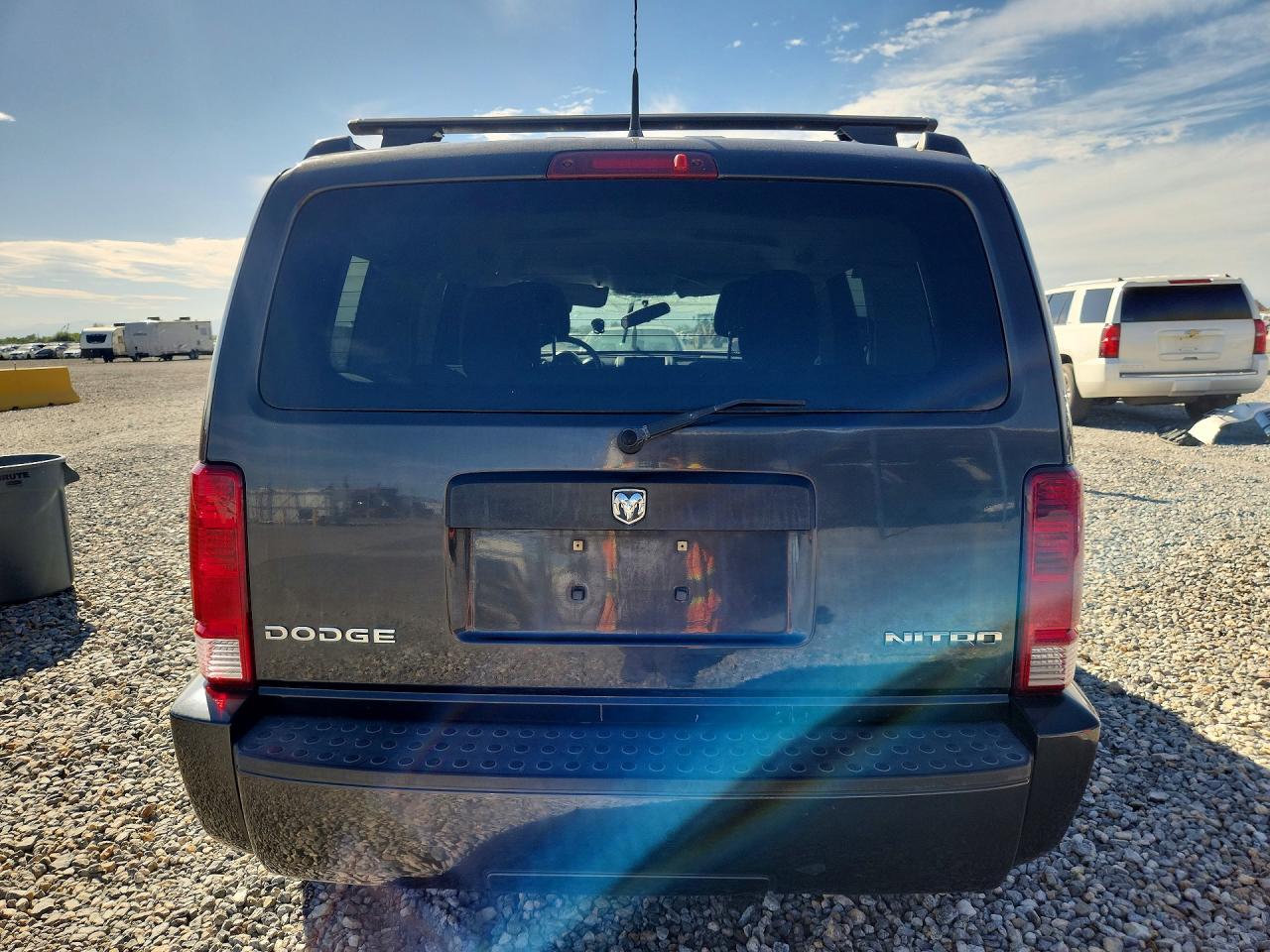 2011 Dodge Nitro Heat - Image 6
