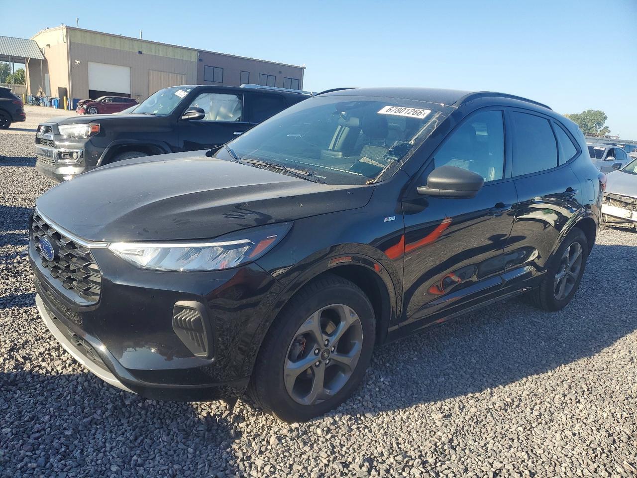 2023 Ford Escape St Line