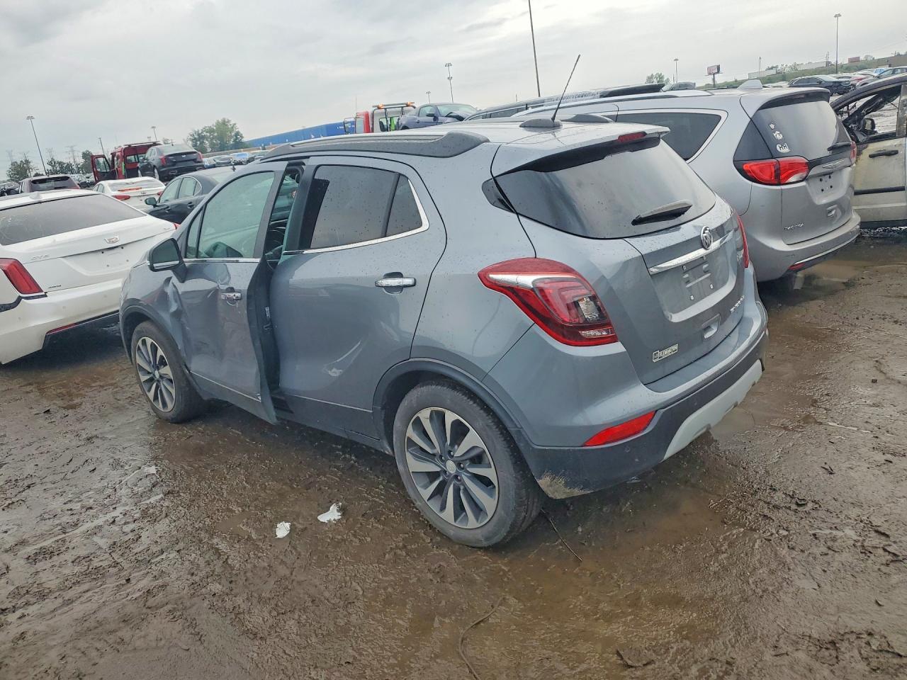2019 Buick Encore Essence - Image 2