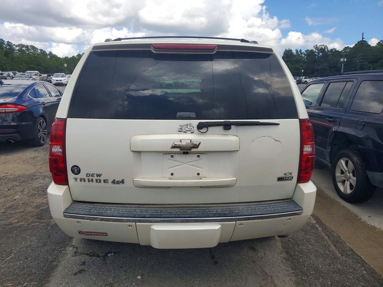 2009 Chevrolet Tahoe K1500 Ltz - Image 6