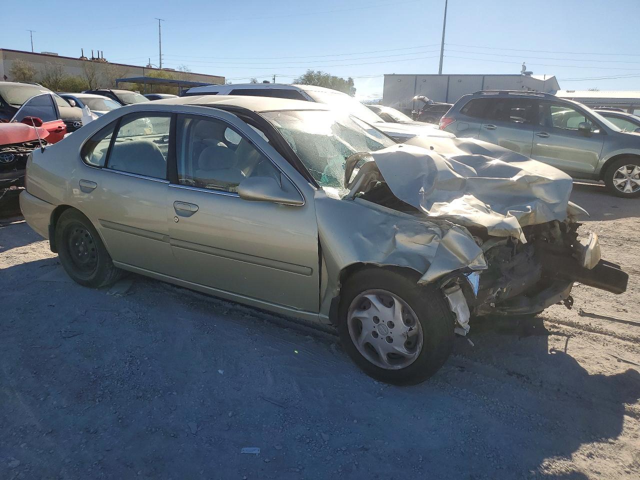 1999 Nissan Altima Xe - Image 4