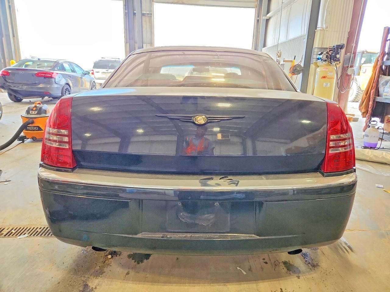 2005 Chrysler 300C Hemi C - Фото 6