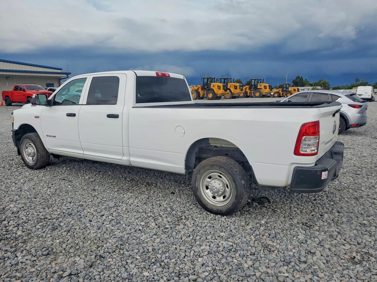 2021 Ram 2500 Tradesman - Фото 2