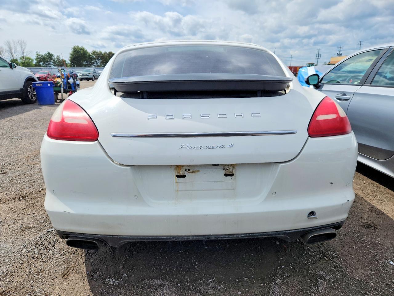 2012 Porsche Panamera 2 - Image 6