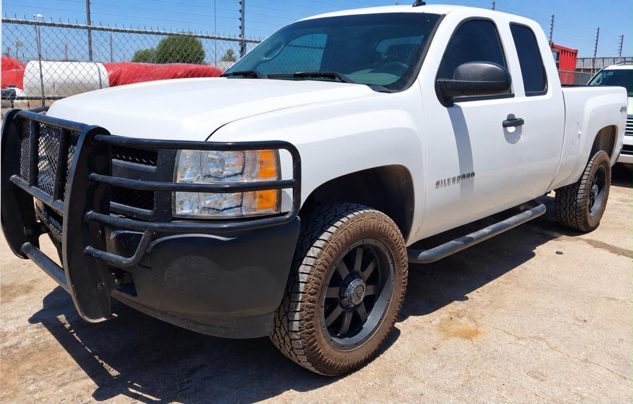 2011 Chevrolet Silverado K1500 - Фото 2