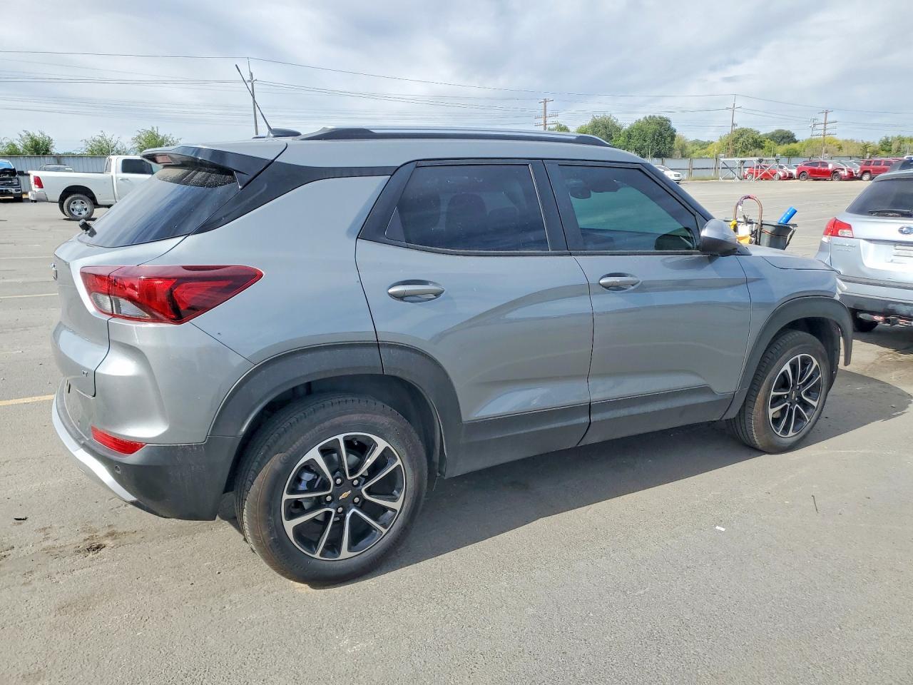 2025 Chevrolet Trailblazer Lt - Image 3
