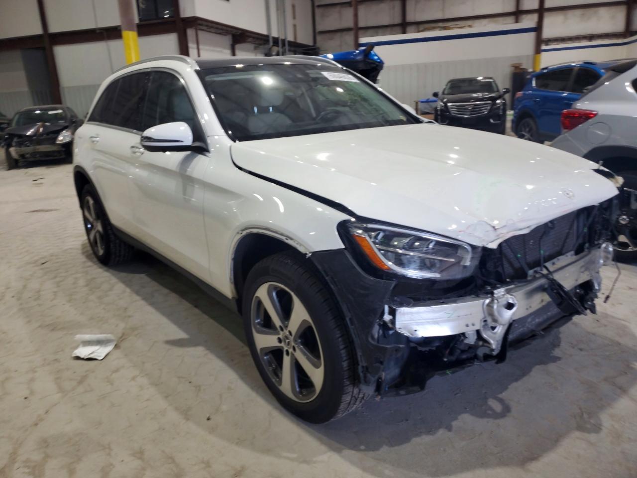 2022 Mercedes-Benz Glc 300 4Matic - Фото 4