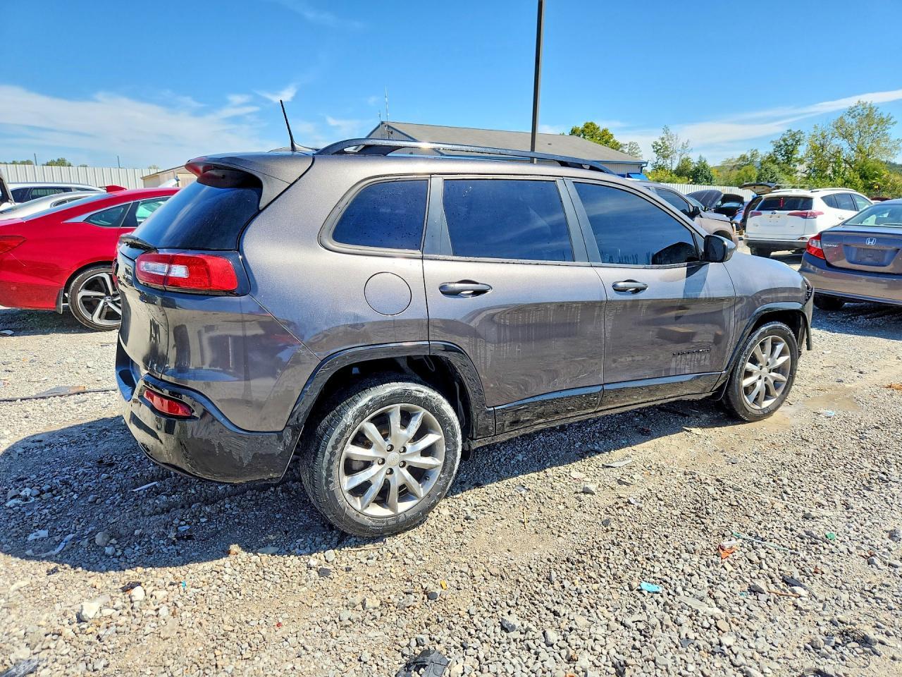 2018 Jeep Cherokee Latitude - Фото 3