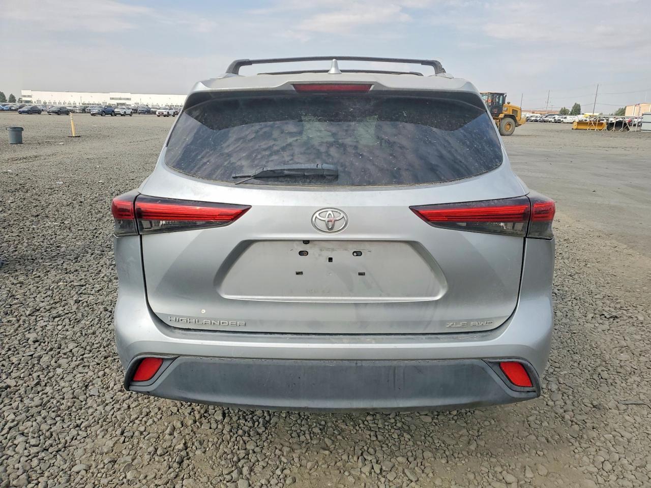 2020 Toyota Highlander Xle - Image 6