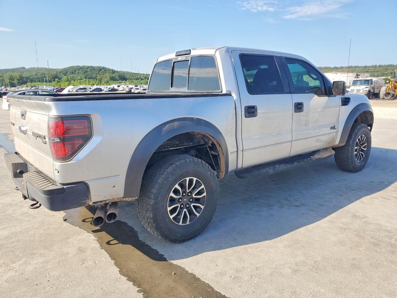 2011 Ford F150 Svt Raptor - Фото 3