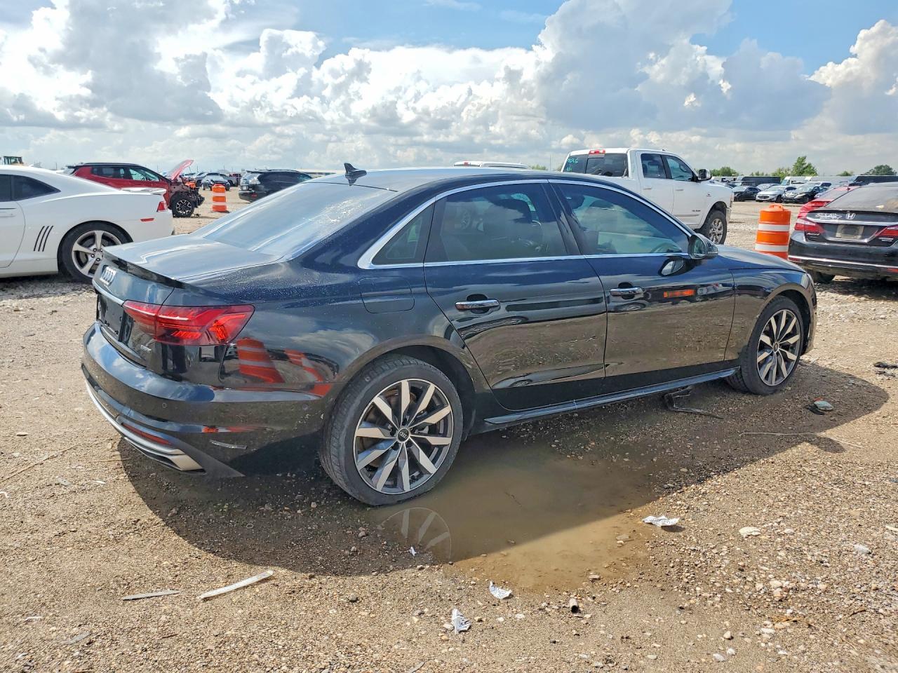 2022 Audi A4 Prestige 40 - Фото 3