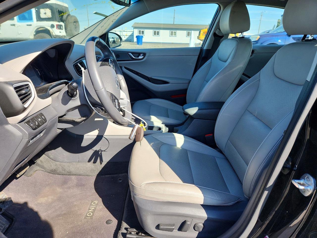 2019 Hyundai Ioniq Limited - Image 7