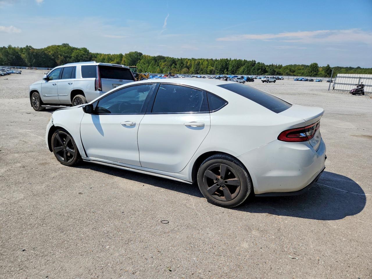 2015 Dodge Dart Sxt - Фото 2