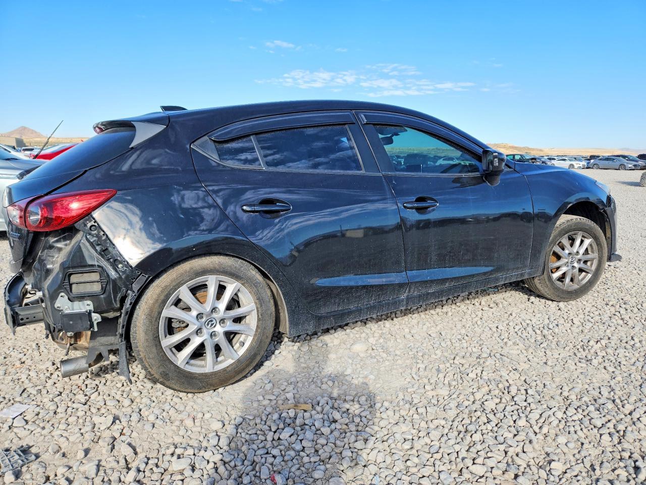 2015 Mazda 3 Grand Touring - Image 3