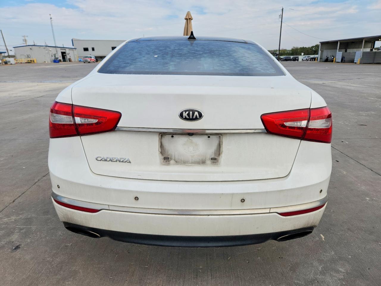 2014 Kia Cadenza Premium - Image 6