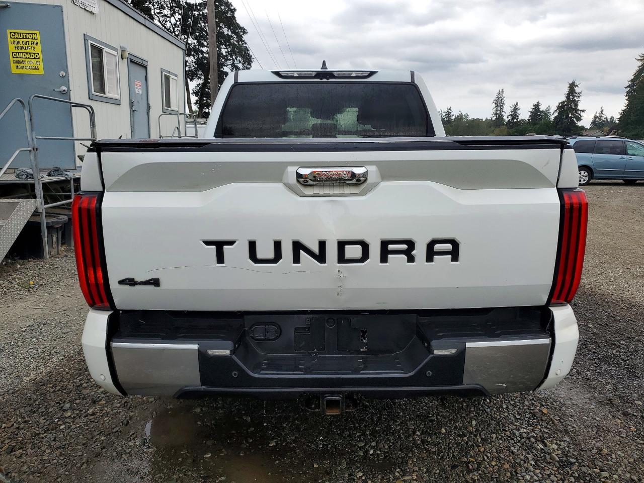 2023 Toyota Tundra Crewmax Limited - Image 6