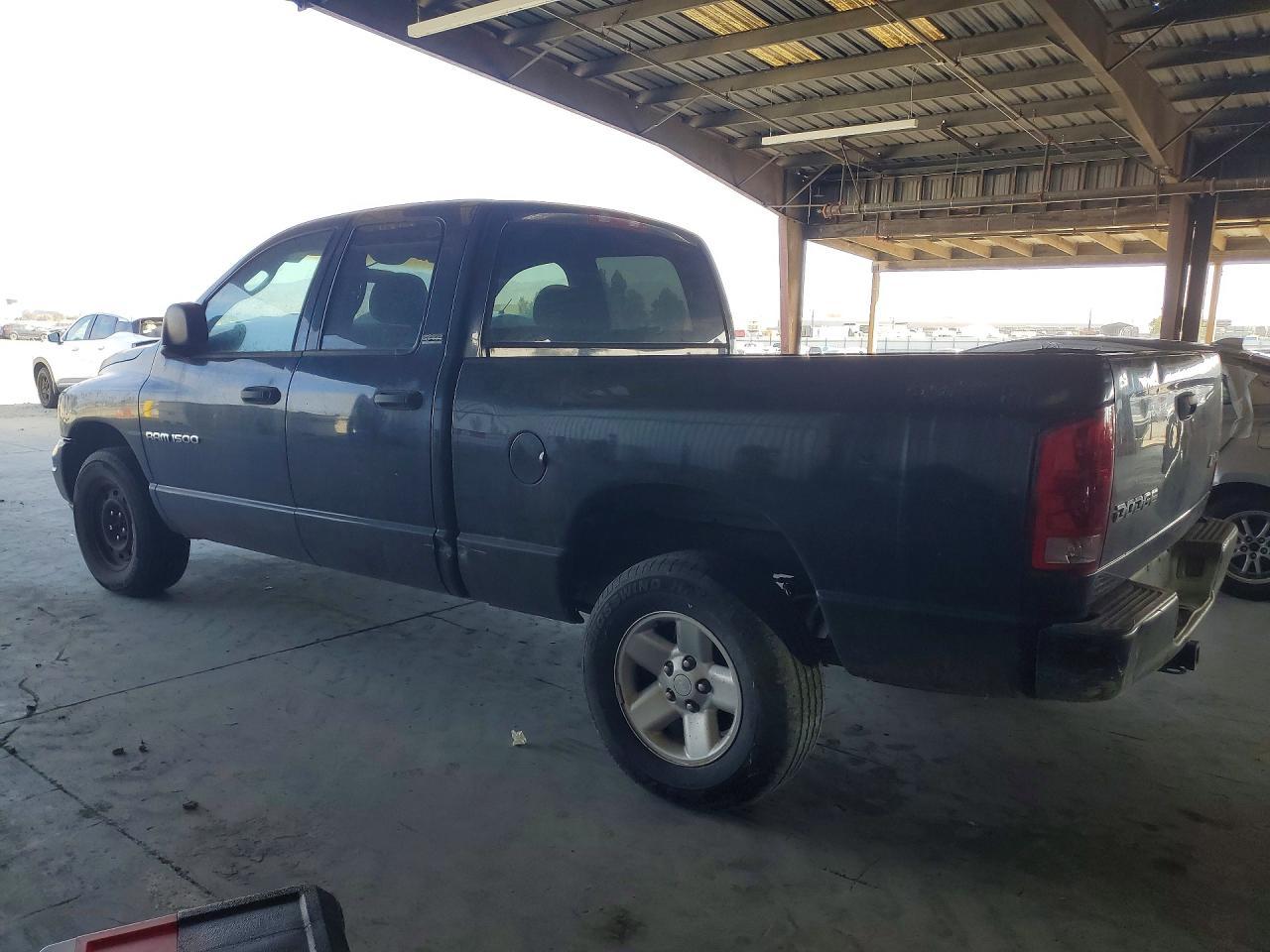 2002 Dodge Ram 1500 - Image 2