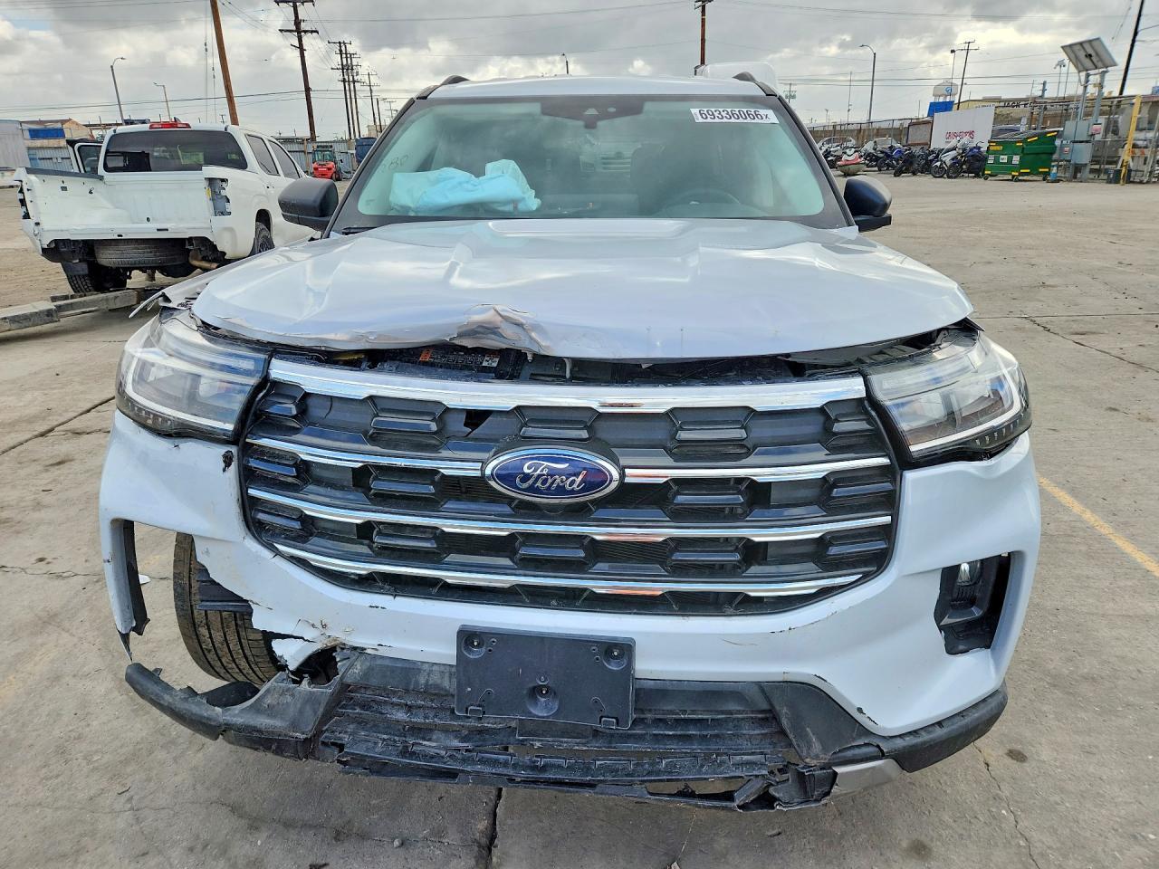 2025 Ford Explorer Active - Фото 5