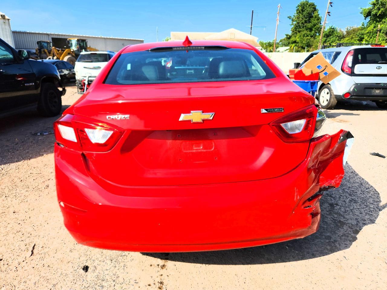 2017 Chevrolet Cruze Premier - Фото 6