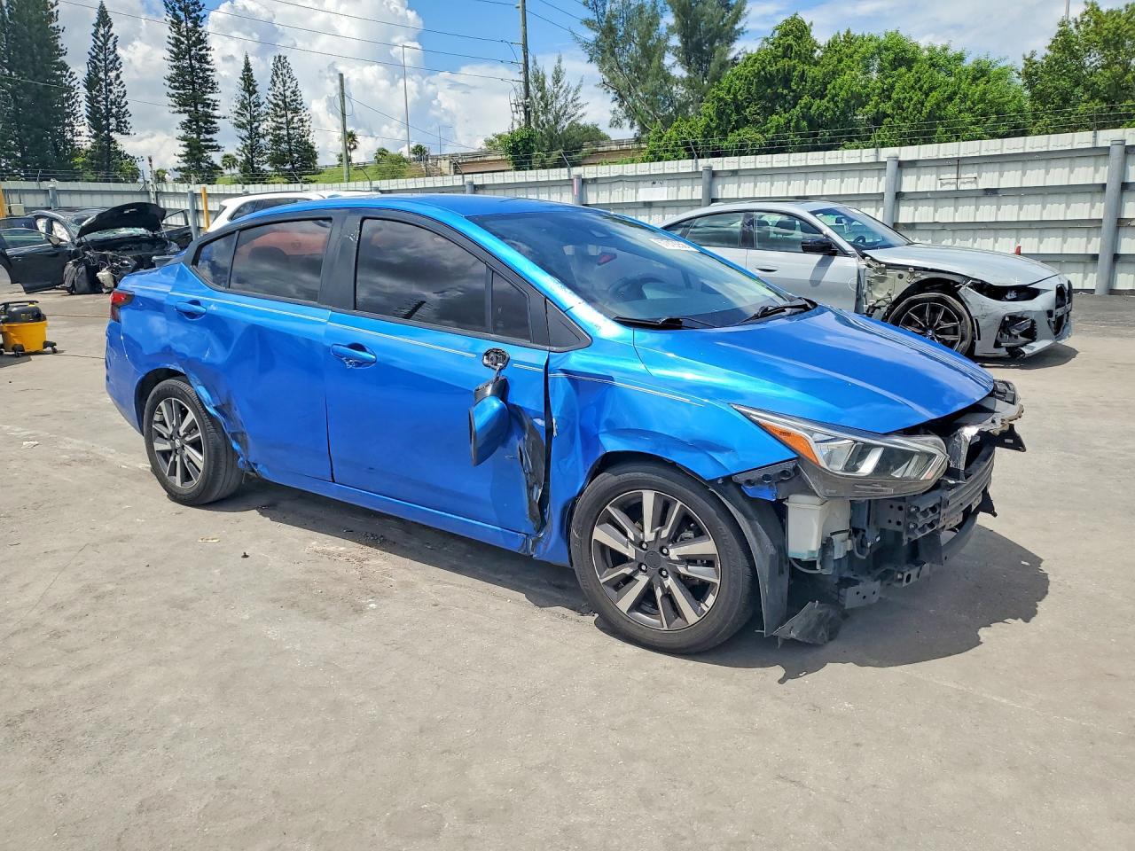 2021 Nissan Versa Sv - Фото 4