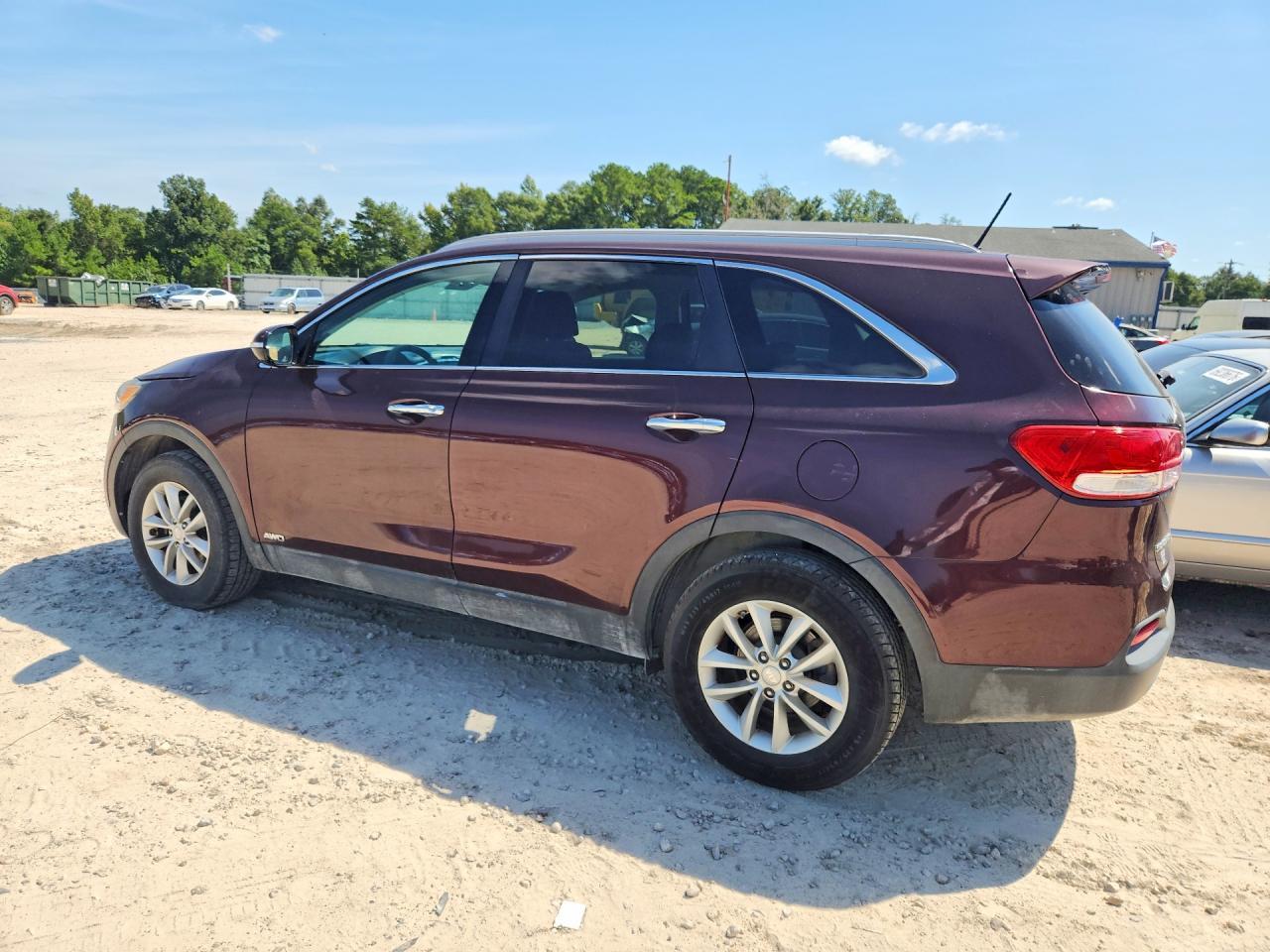 2017 Kia Sorento Lx - Image 2